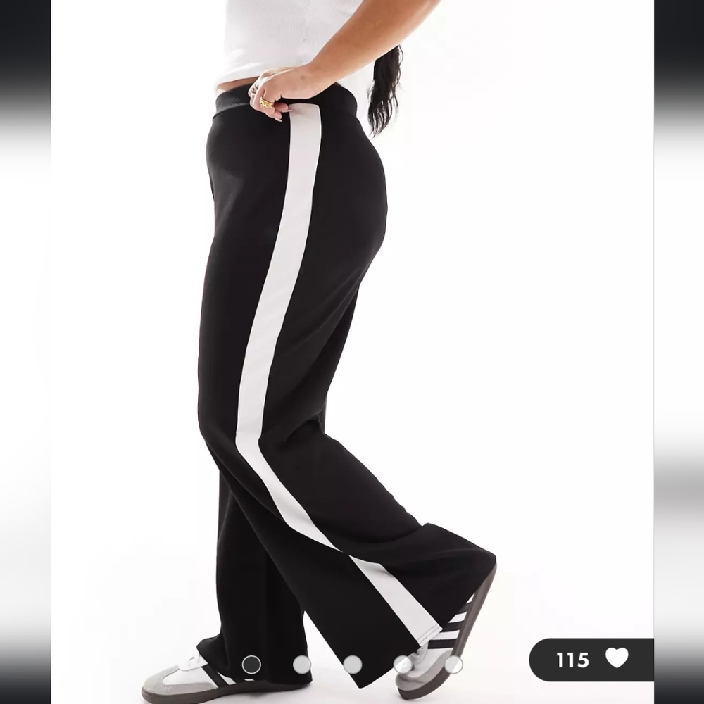 ASOS 'Yours wide leg pants in black' - US Plus Size 30 - NWT plus free tank!